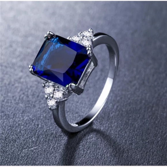 Sterling silver S925 Gorgeous Ring - Picture 2 of 2